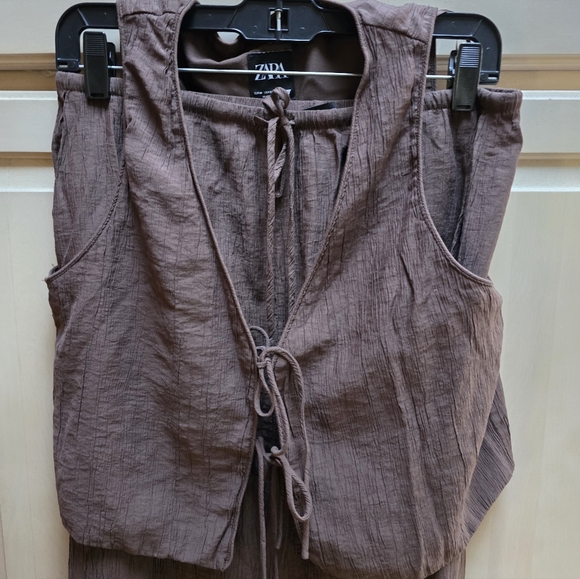 Zara Set - Picture 3 of 4